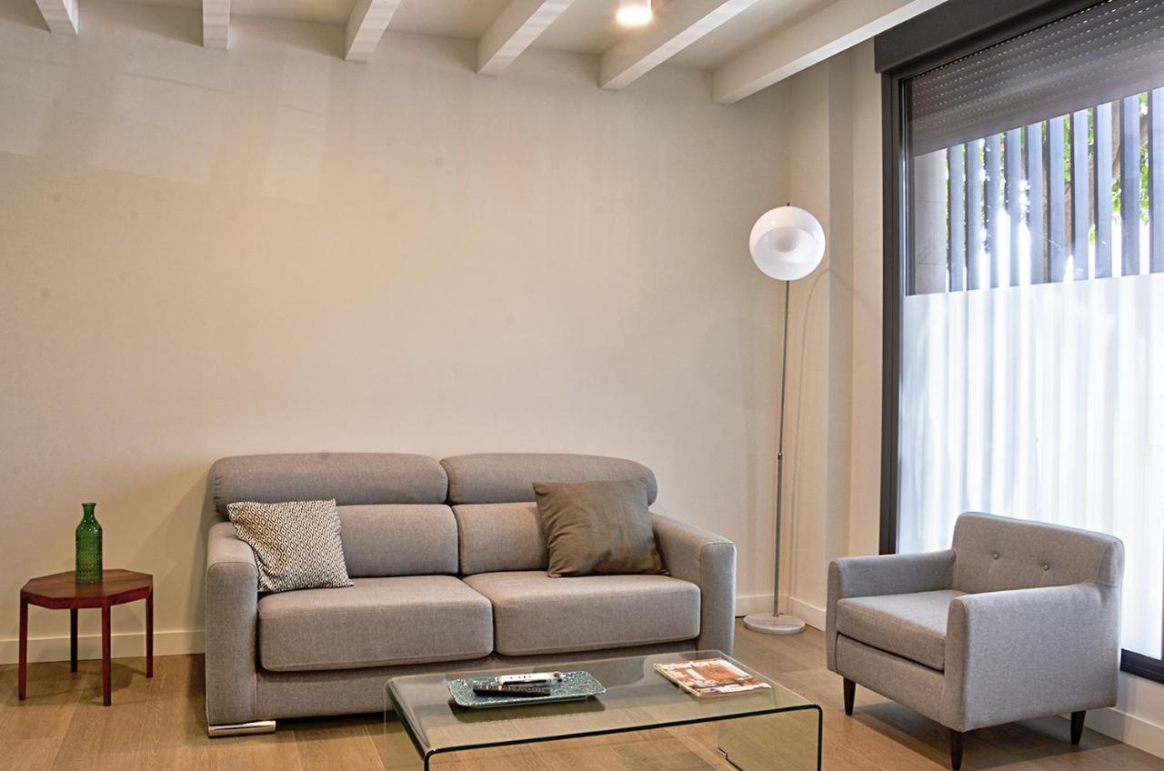 Apartamento De Dos Dormitorios En Triana Sevilla Exterior foto