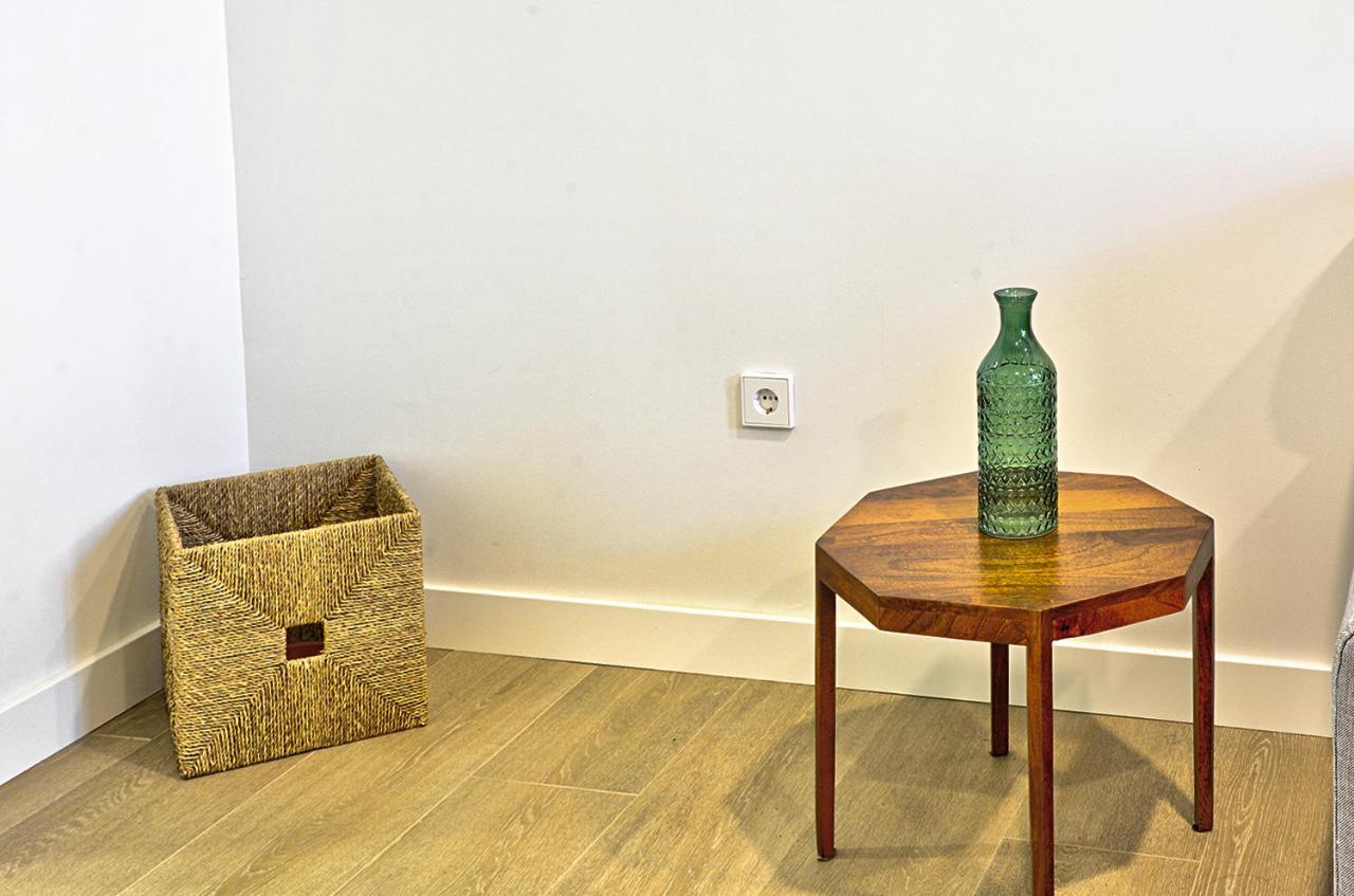Apartamento De Dos Dormitorios En Triana Sevilla Exterior foto